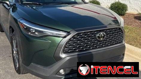 35000 Toyota corolla cross XLE ,pintura de fábrica pocas millas,versión más equipada que el LE, con un enfoque en mayor