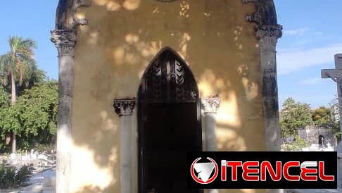 Vendo capilla en cementerio de colon