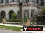 Se vende casa de 2 plantas en La Víbora.