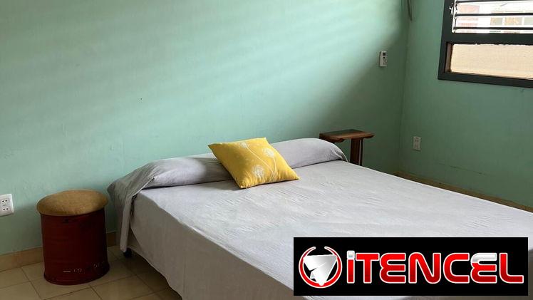 Apartamento para RENTA LINEAL ( por mes ) en el VEDADO