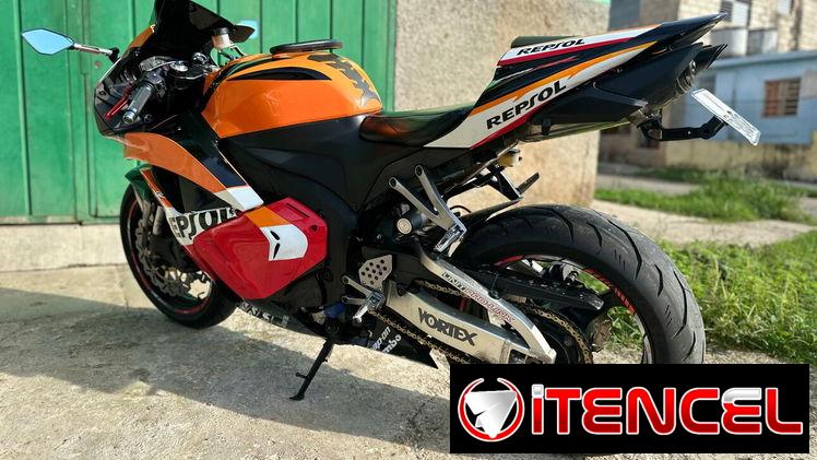 HONDA CBR 600RR 2012
