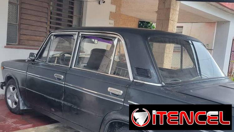 Venta de casa en Santa Fe con el carro incluido