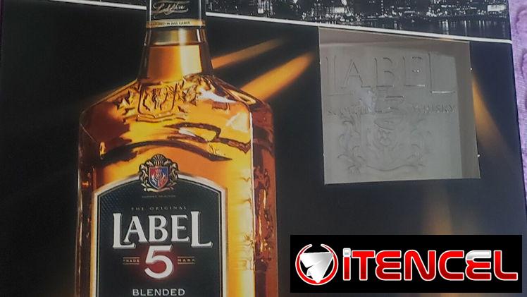 ESTUCHE DE WHISKY LABEL 5