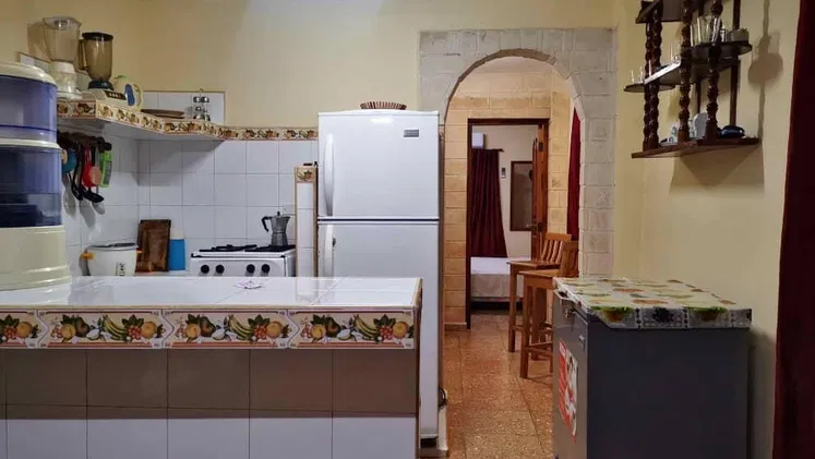 Alquiler de casa en la playa con piscina en Guanabo. Renta de casa en la playa La Conchita con piscina ideal para pareja