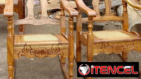 Sillones de madera
