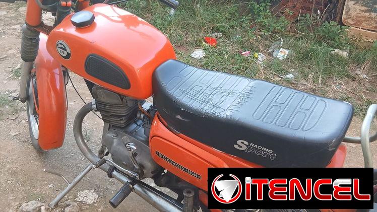 Moto de gasolina