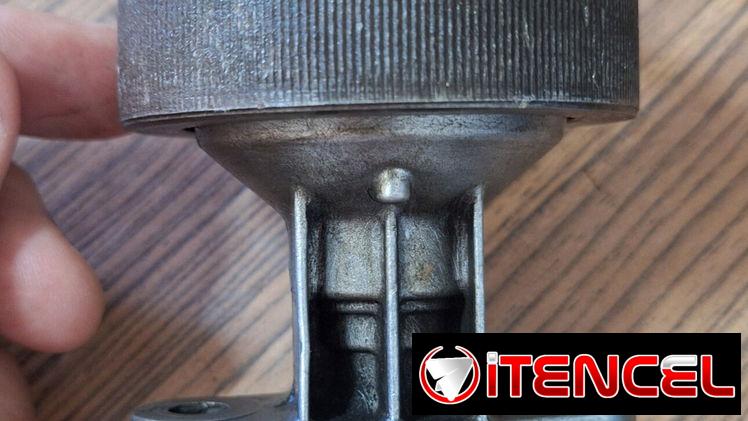 Vendo bomba de gasolina original de peugeot 405 de uso pero funcionando