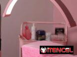Busco manicurista para salón de belleza