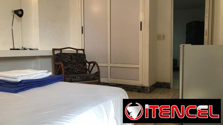 Se RENTA apartamento independiente en el VEDADO 300 usd renta lineal