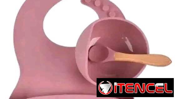 Juego de comer de bebé de silicona color rosado