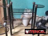 Mueble de televisor y mesitas de noche