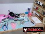 VENDO MESA DE UÑAS para empezar negocio