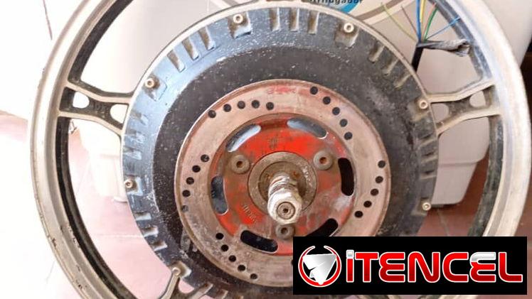 Vendo Moto AVA Chita quemada cuadro llantas motor en buene estado