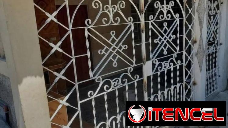 Rejas de varios modelos y trabajos de herrería al pv