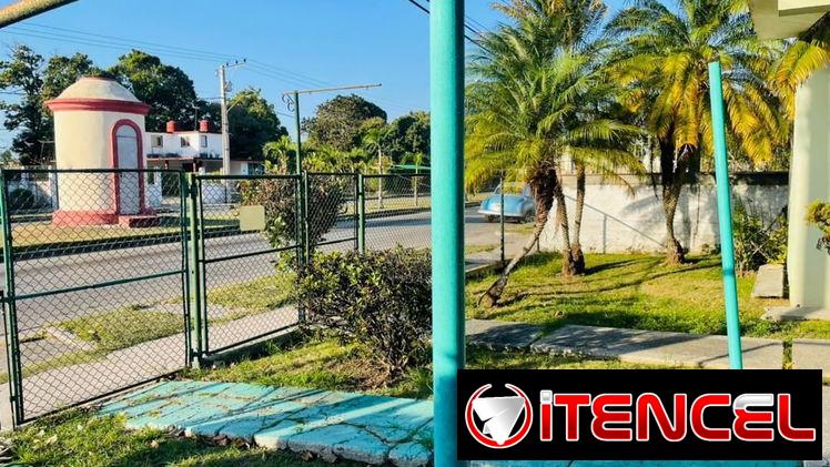 Se vende casa independiente en avenida Vento