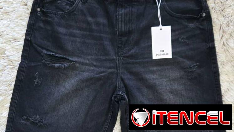 Muchos modelos Nuevos de Bermudas Berska y Pull&Bear Recién llegados 50666915