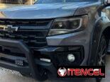 *chevrolet colorado z71*  32 000 *Descripción* – cama grande  – 6 cilindro  – defensa delantera  – luces