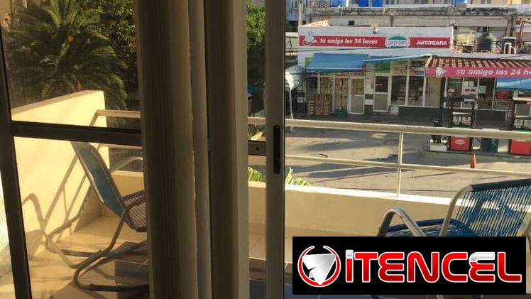 SE RENTA APARTAMENTO INDEPENDIENTE DE UNA HABITACIÓN EN EL VEDADO.54026428