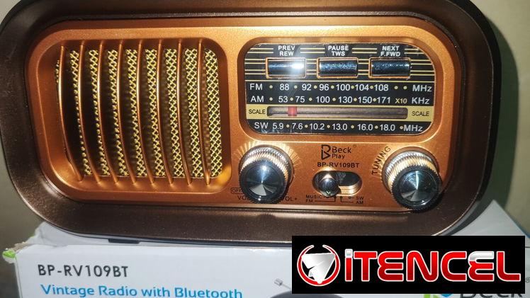 Radios recargable30 usd  y radios con panel solar en 35 y 45 usd