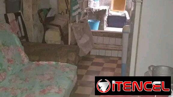 Venta de apto de dos cuartos en playa 6000 usd