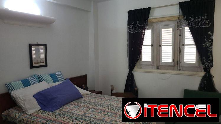 SE RENTA APTO PRIVADO DE UNA O DOS HABITACIONES EN EL VEDADO CERCA DEL MALECON HABANERO. 54026428