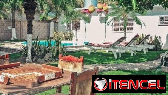 Casa con piscina ,jardin tropical con palmer en playa de Guanabo, En renta  +53 52463651 ♡Ahora con Rebaja de precio ♡ P