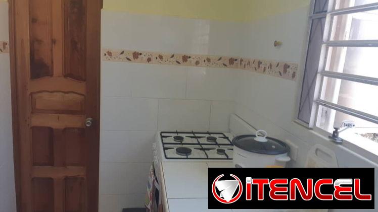 Renta apto tiempo indefinido. Dos habitaciones. Vedado.