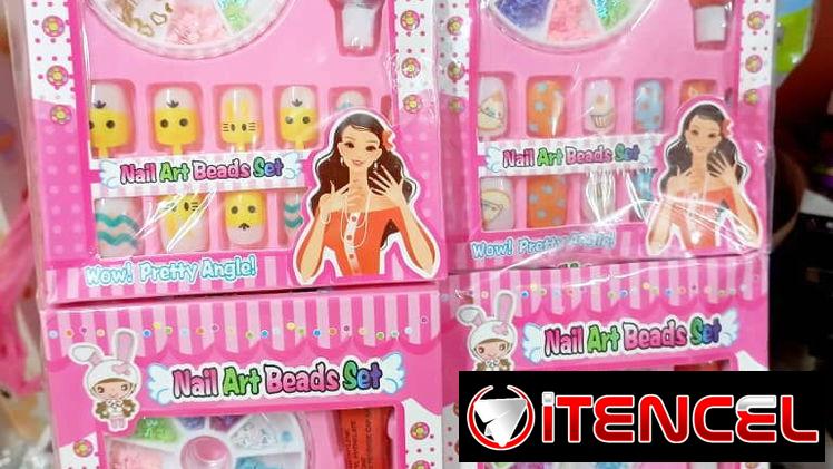 Set de Uñas (Los modelos son de referencia)