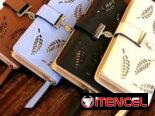 Monederos nuevos de excelente calidad