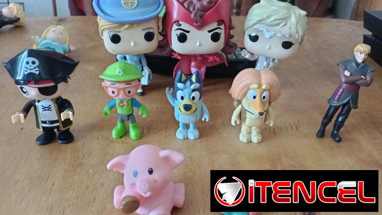Juguetes y figuras de colección