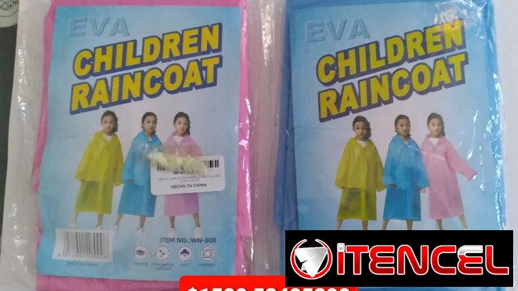 Capas de agua para niñas y niños