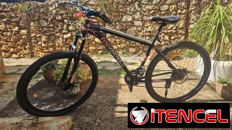 Bicicleta 29 como nueva único detalle el asiento rasgado todo lo demás funciona al 100