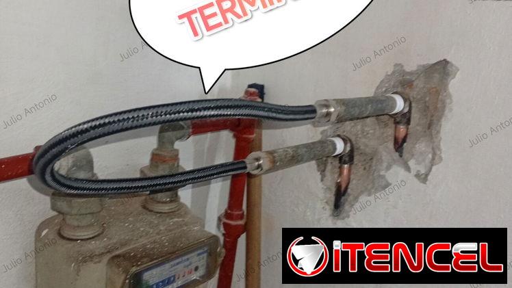 Plomero, plomeria, instalación sanitaria con tubos de PVC originales y válvula antirretorno.