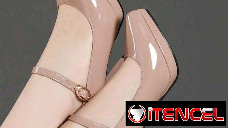 Zapatos de tacón grueso elegantes