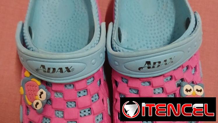 Tenis, sandalias nuevas y sapitos de niña, precios variados
