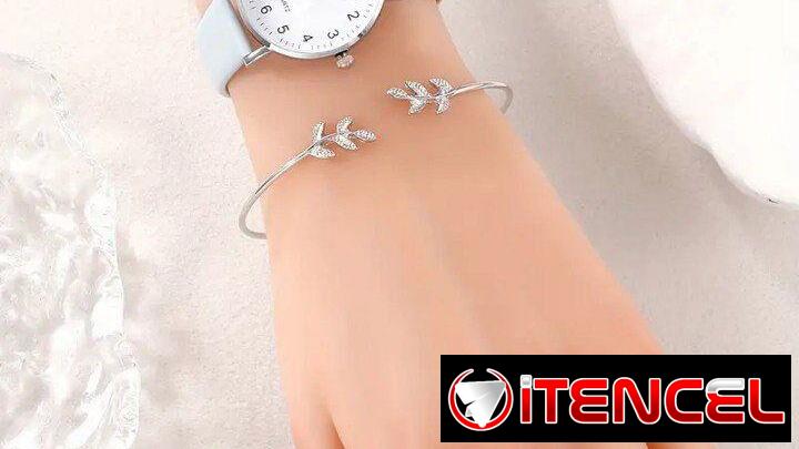 📞53884600.🎇 Set reloj de cuarzo para mujer y brazalete🎇 Mensajería disponible.🚴