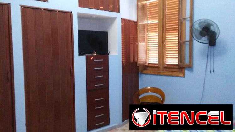 75 mil USD con todo. Casa de 5 cuartos y 3 baños en Plaza de la Rev.
