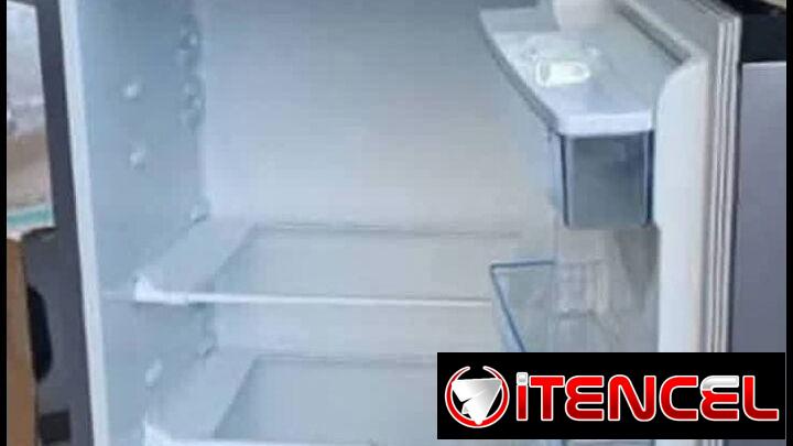 Refrigerador haisen de 7.27 pies con dispensador de agua
