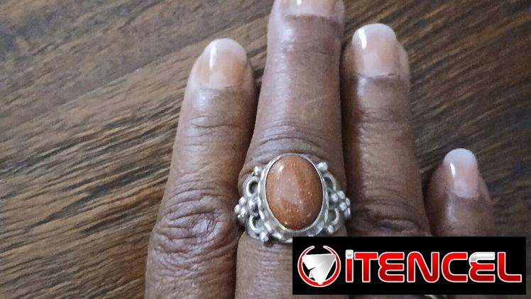 Vendo anillo de plata cifrado con piedra venturina