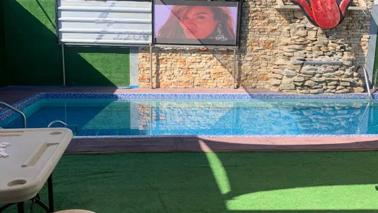 Espectacular piscina para pasadía.