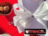 Cajas con 12 bombones para regalos