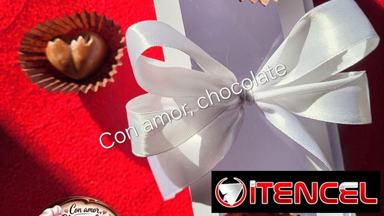 Cajas con 12 bombones para regalos