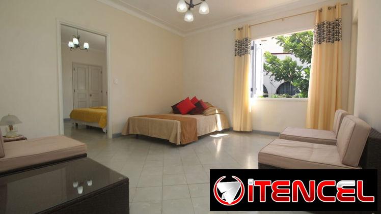 Espectacular propiedad horizontal en zona de embajadas con 5 cuartos y 5 baños!! De lujo actualmente rentada!! En oferta