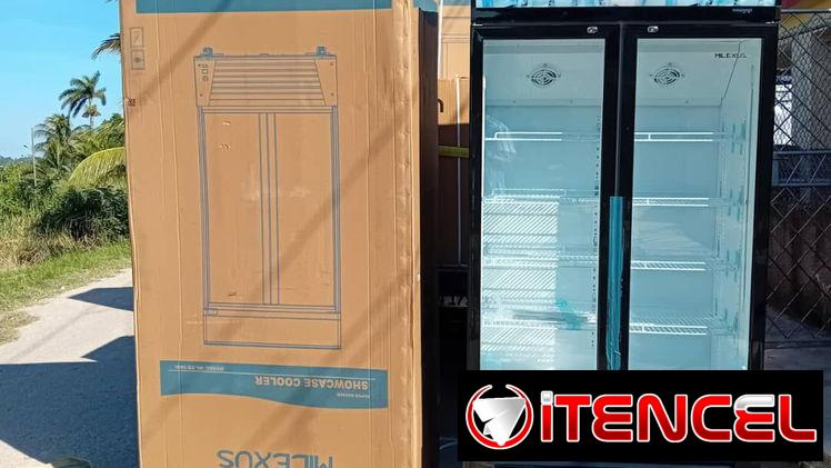 Exhibidora 20 pies Milexus Vertical Doble Puerta con cerradura Precio $1000 USD Transporte gratis. Garantía y factura.