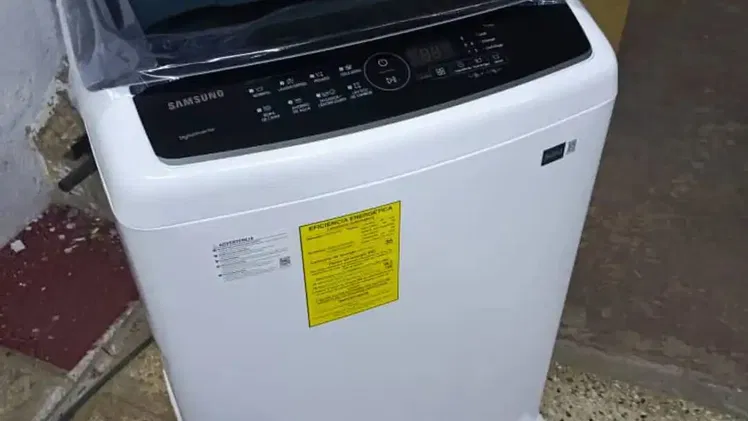 SE VENDE Lavadora automatica 9kg Samsung Inverter PRECIO: 290 USD