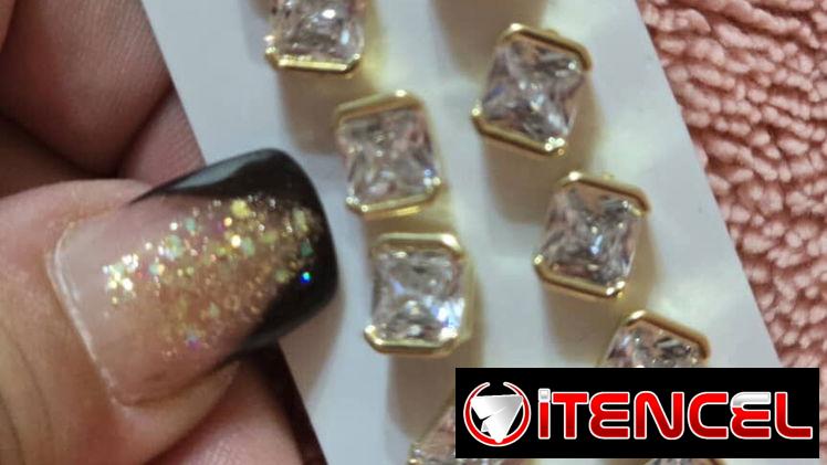 Aretes de oro laminado de 18k