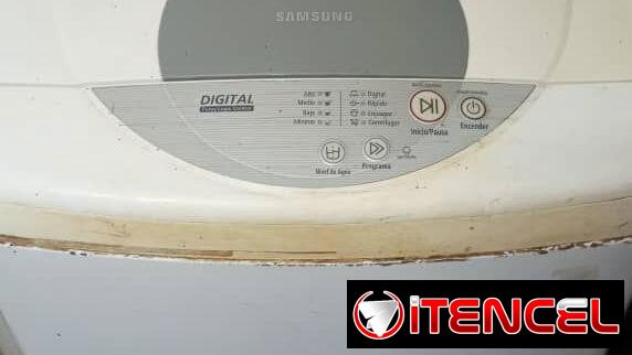 Vendo lavadora automática samsung de 6k de con placa fallando.
