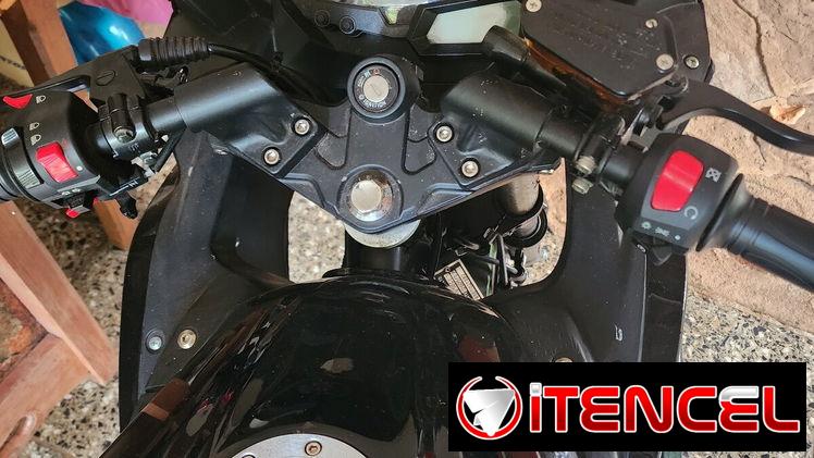 Moto nueva IZUKI, HURACAN, de 250 CC, nueva, con chapa