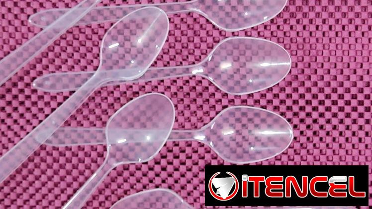 Platos, vasos, cucharas, tenedores, termopack, servilletas