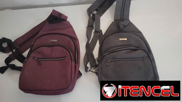 Mochilas de mujer. Hecho en México. Disponible en 2 colores